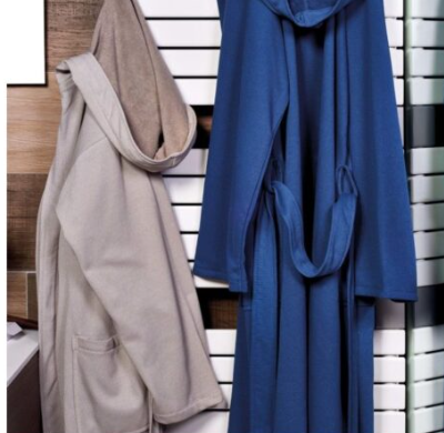Accappatoio unisex in microspugna salvaspazio VINGI